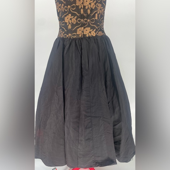 1980s Gunne Sax Strapless Black And Gold Prom Dress - Picture 7 of 16